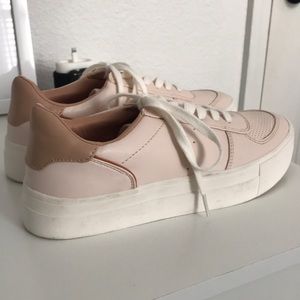 American Eagle Platform Sneakers